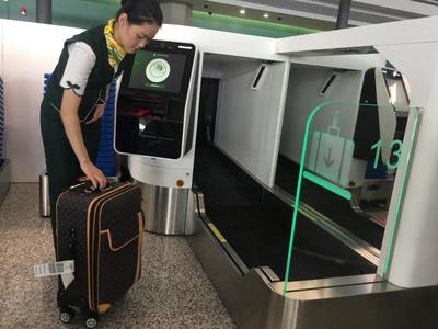 虹橋機場T1航站樓全自助流程驚艷亮相，早高峰近九成旅客體驗高效行李托運